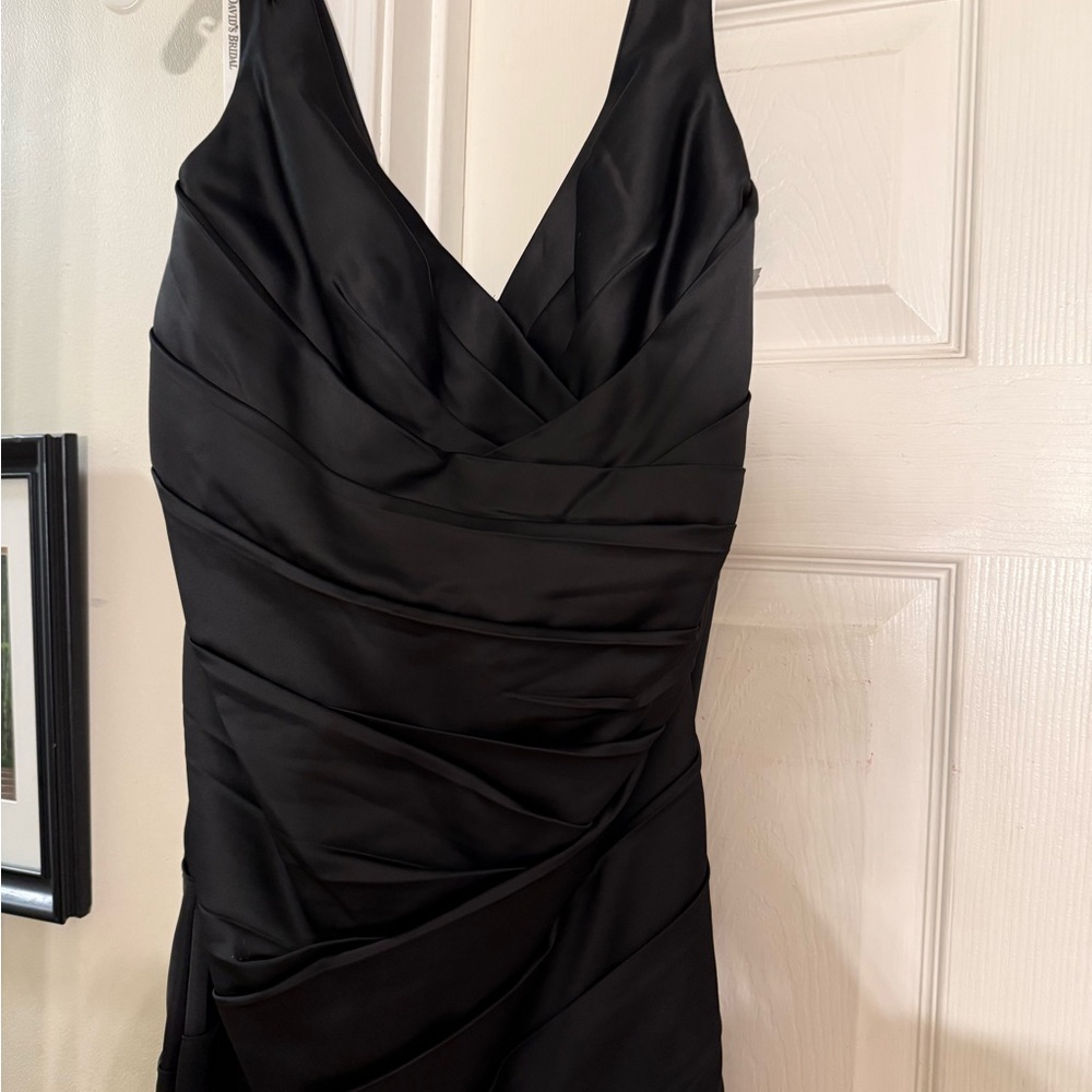 David's Bridal Black Sheath Cocktail Dress V-Neck Sleeveless